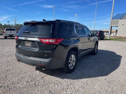 Used 2019 Chevrolet Traverse LT image 8