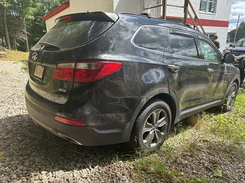 Used 2013 Hyundai Santa Fe GLS image 3