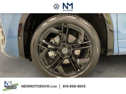 New 2026 Volkswagen Tiguan SE R-Line image 12