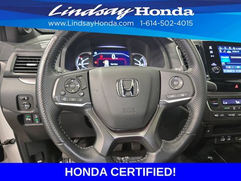 Certified 2025 Honda Passport EX-L image 17