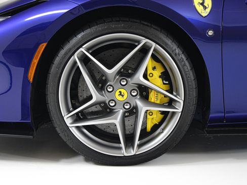 Certified 2023 Ferrari F8 Tributo RWD image 23