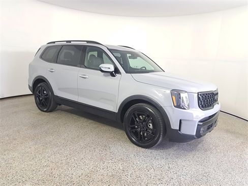 Used 2025 Kia Telluride SX Prestige X-Line image 4