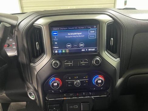 Used 2021 Chevrolet Silverado 1500 RST w/ Z71 Off-Road Package AWD/4WD image 16
