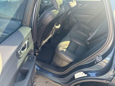 Certified 2025 Volvo XC60 B5 Plus image 7