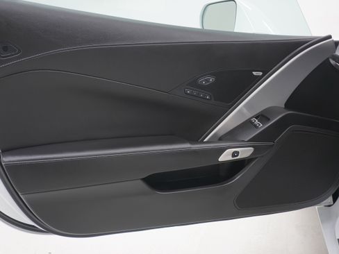 Used 2015 Chevrolet Corvette Stingray Convertible w/ 2LT Preferred Equipment Group RWD image 16