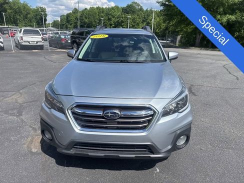 Used 2018 Subaru Outback 2.5i Limited AWD/4WD image 2