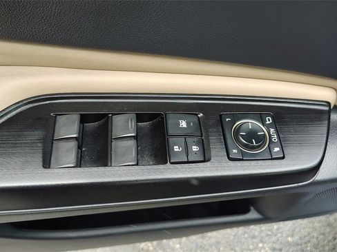 Used 2020 Lexus ES 350 w/ Premium Package image 10