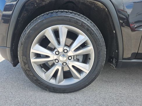Used 2013 Jeep Grand Cherokee Laredo AWD/4WD image 12