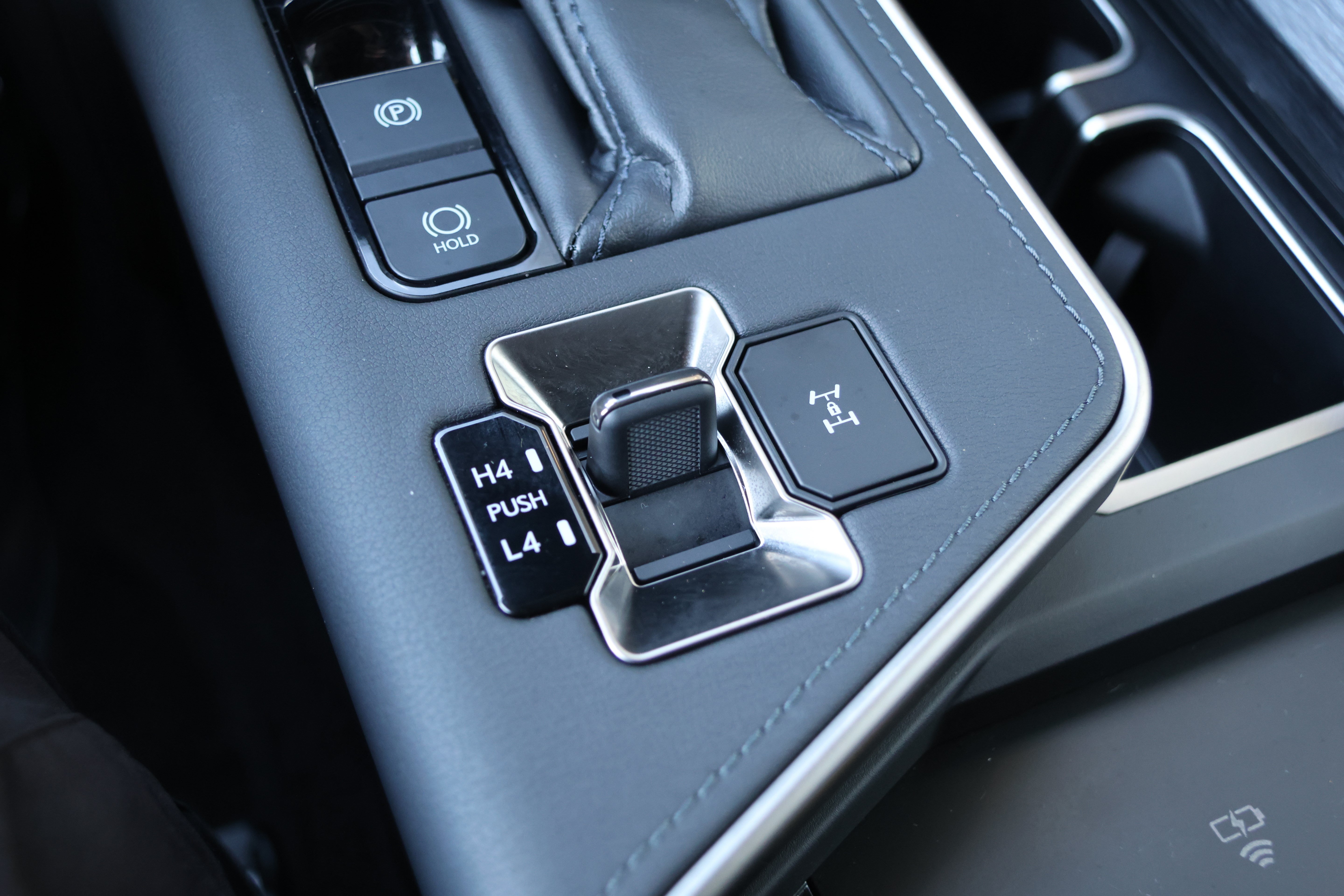 Certified 2024 Lexus GX 550 w/ Cold Area Package AWD/4WD image 27