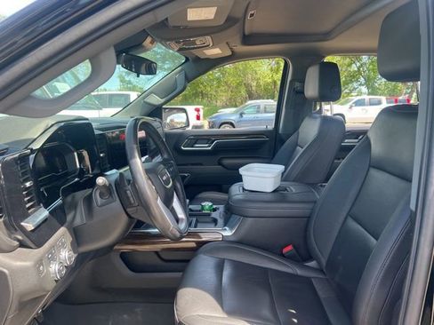 Used 2022 GMC Sierra 1500 Elevation w/ Elevation Premium Package AWD/4WD image 15