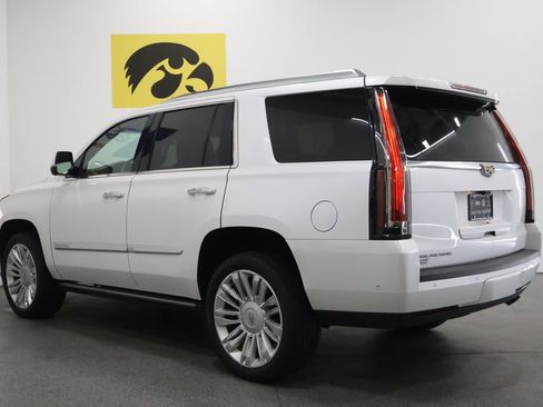 Used 2019 Cadillac Escalade Platinum AWD/4WD image 9