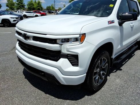 Certified 2022 Chevrolet Silverado 1500 RST AWD/4WD image 9