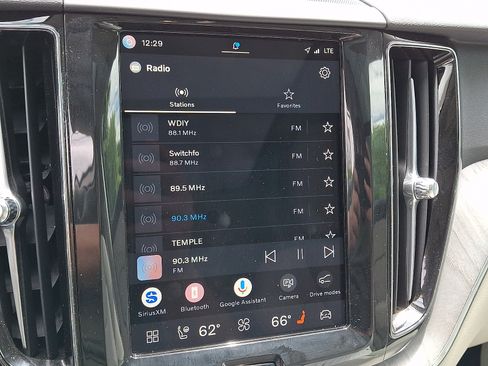 Certified 2024 Volvo XC60 B5 Plus AWD/4WD image 20