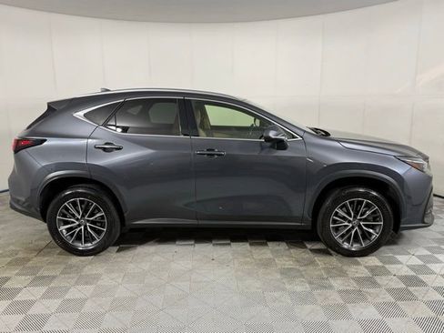 Used 2023 Lexus NX 250 FWD w/ Towing Package (2000 Lbs) image 9