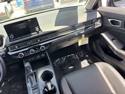 Used 2024 Honda Civic EX-L image 14