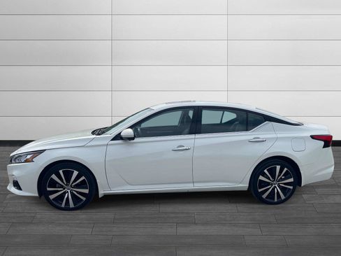 Used 2021 Nissan Altima 2.5 Platinum AWD/4WD image 6