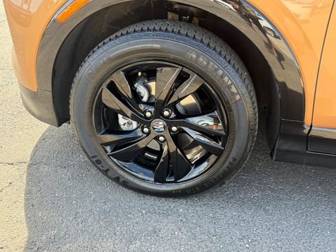 Used 2024 Buick Encore GX Sport Touring image 9