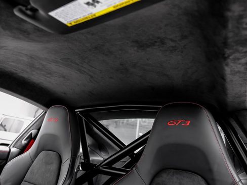 Used 2015 Porsche 911 GT3 image 34