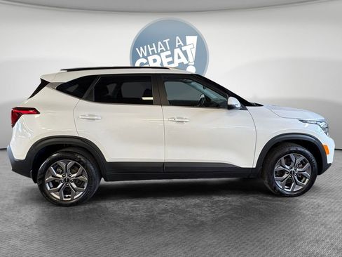 Certified 2024 Kia Seltos S AWD/4WD image 2