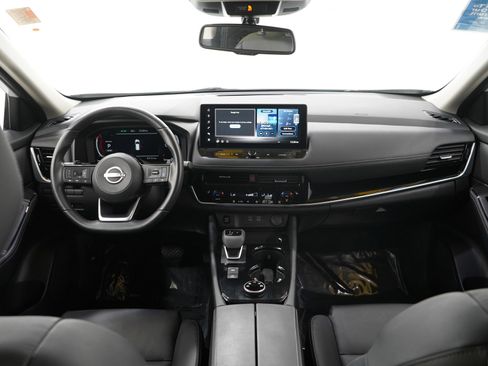 Used 2024 Nissan Rogue SL image 15