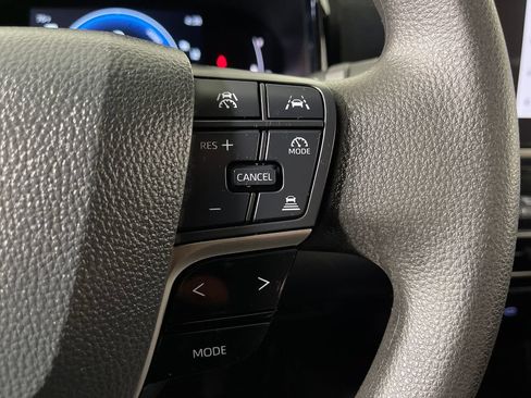 Used 2025 Toyota Camry LE FWD image 27