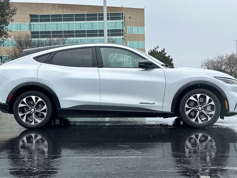 Used 2022 Ford Mustang Mach-E Premium image 3