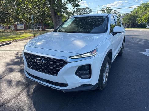 Used 2019 Hyundai Santa Fe SE w/ Cargo Package FWD image 1