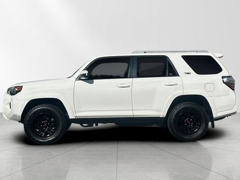 Used 2018 Toyota 4Runner SR5 image 7