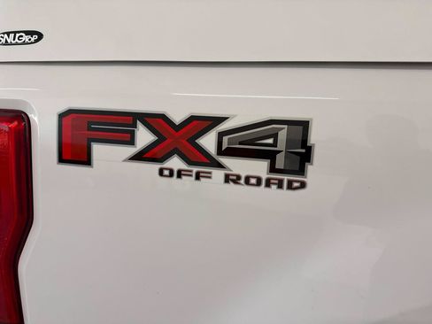 Used 2019 Ford F250 XLT w/ XLT Premium Package AWD/4WD image 75