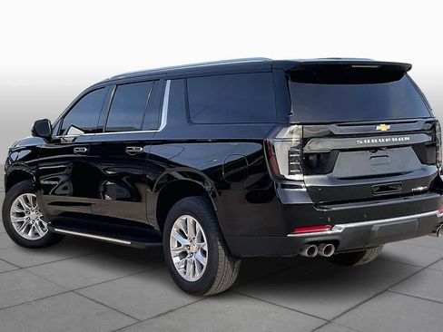 Certified 2025 Chevrolet Suburban Premier image 13