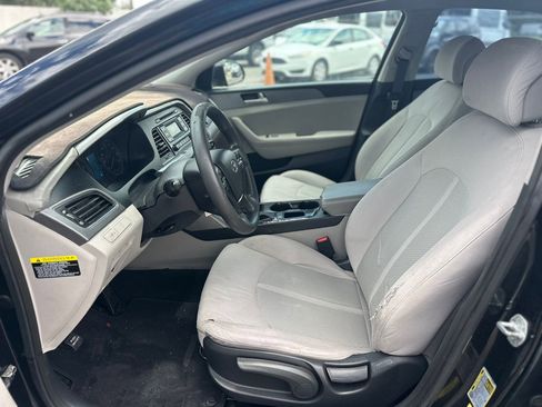 Used 2015 Hyundai Sonata SE image 10