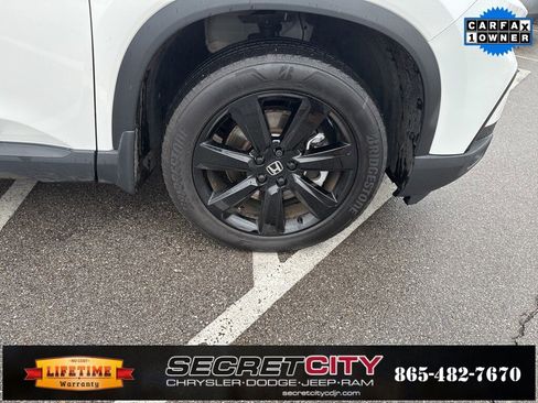 Used 2025 Honda Pilot Black Edition image 10