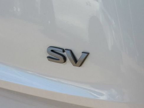 Certified 2024 Nissan Rogue SV FWD image 14