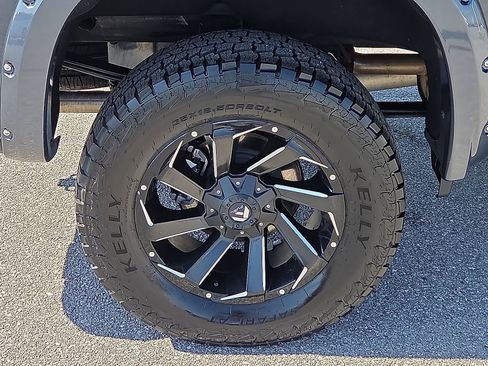 Used 2019 Chevrolet Silverado 1500 RST AWD/4WD image 7