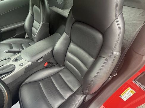 Used 2007 Chevrolet Corvette Coupe w/ Preferred Equipment Group RWD image 26