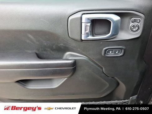 Used 2021 Jeep Wrangler Unlimited Rubicon AWD/4WD image 14