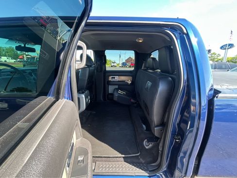 Used 2011 Ford F150 Lariat w/ Lariat Chrome Pkg image 9