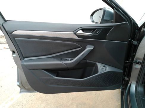 Used 2021 Volkswagen Jetta S w/ Driver Assistance Package image 13