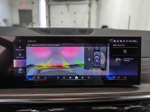 New 2026 BMW X7 xDrive40i w/ M Sport Package AWD/4WD image 19