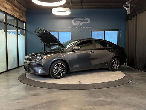Used 2024 Kia Forte LXS w/ LXS Technology Package FWD image 24