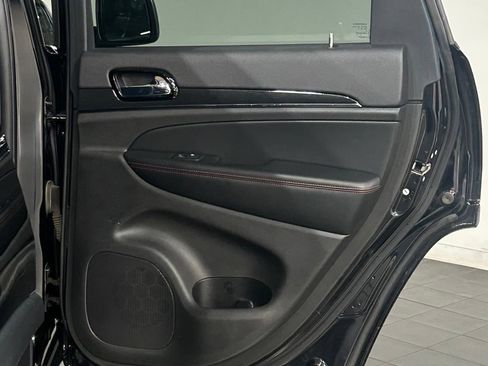 Used 2019 Jeep Grand Cherokee Trailhawk AWD/4WD image 55