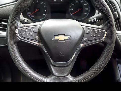 Used 2024 Chevrolet Malibu LT image 14