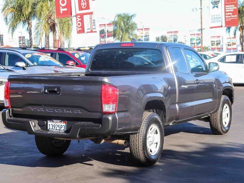 Certified 2017 Toyota Tacoma SR RWD image 7