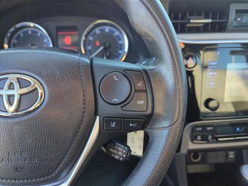 Used 2017 Toyota Corolla L image 15