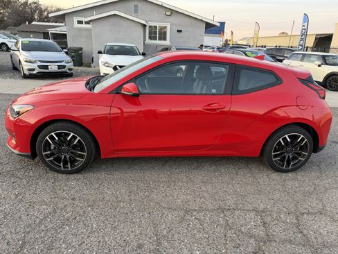 Used 2019 Hyundai Veloster 2.0 image 2