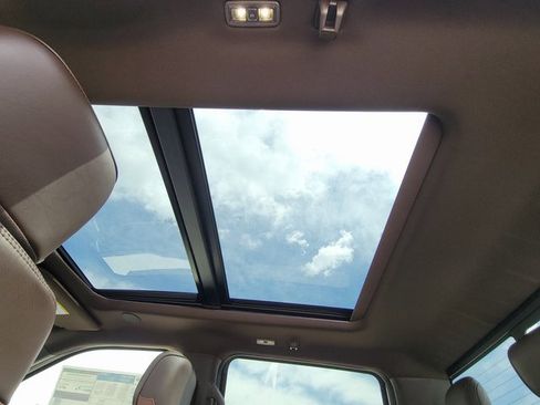 New 2025 Ford F250 King Ranch w/ Chrome Package image 9