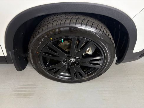 Used 2021 Honda Pilot Black Edition image 11