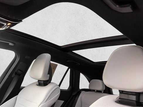 Certified 2026 Mercedes-Benz GLC 300 4MATIC image 13