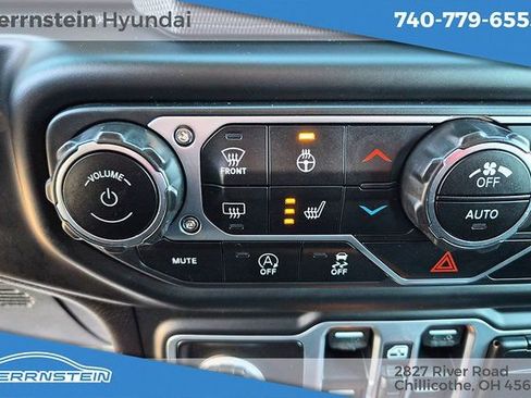 Used 2018 Jeep Wrangler Unlimited Sport S AWD/4WD image 19