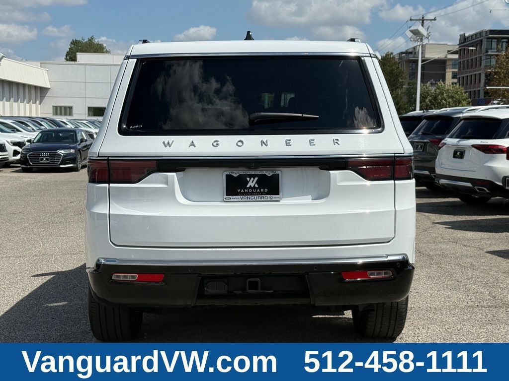 Used 2025 Jeep Wagoneer Series II RWD image 6